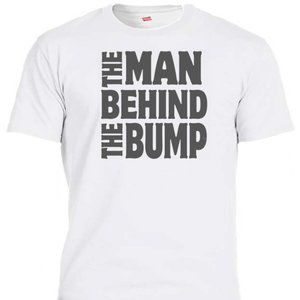 THE MAN BEHIND THE BUMP, NEW DAD TEE T-2054